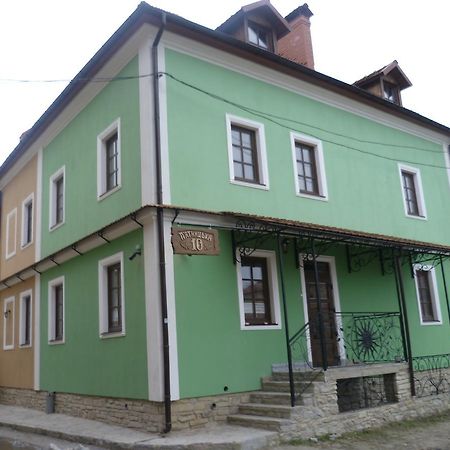 Home Hotel Kamjanets-Podilskyi Eksteriør billede