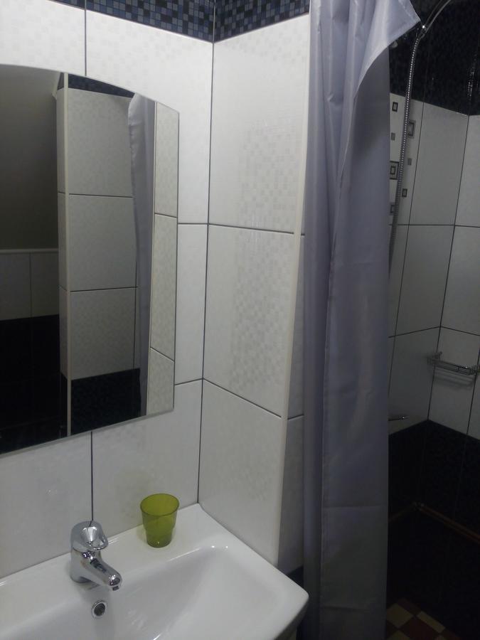 Home Hotel Kamjanets-Podilskyi Eksteriør billede