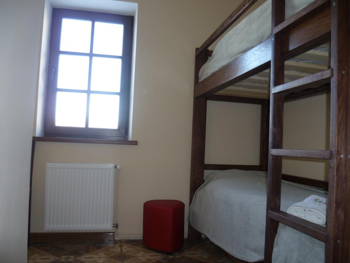 Home Hotel Kamjanets-Podilskyi Eksteriør billede